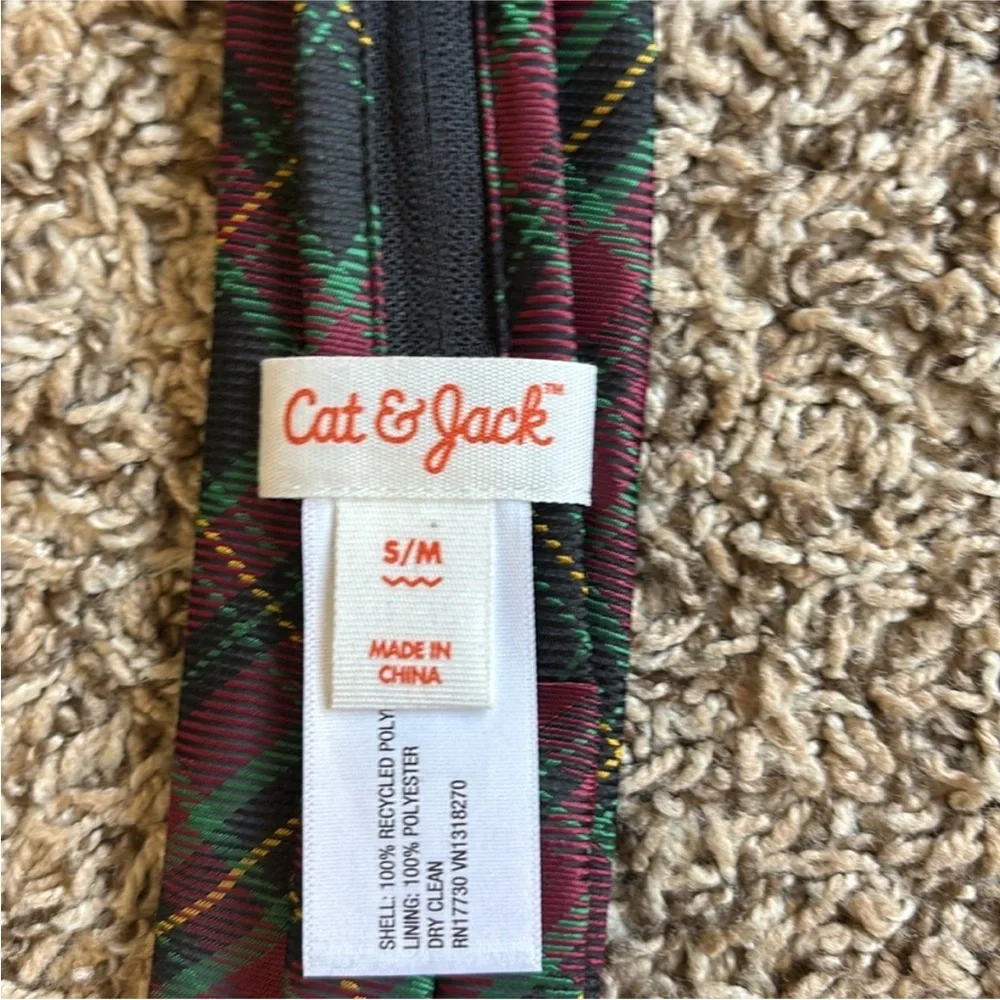 Cat & Jack Plaid Black Green Red Tie Boys Small/Medium